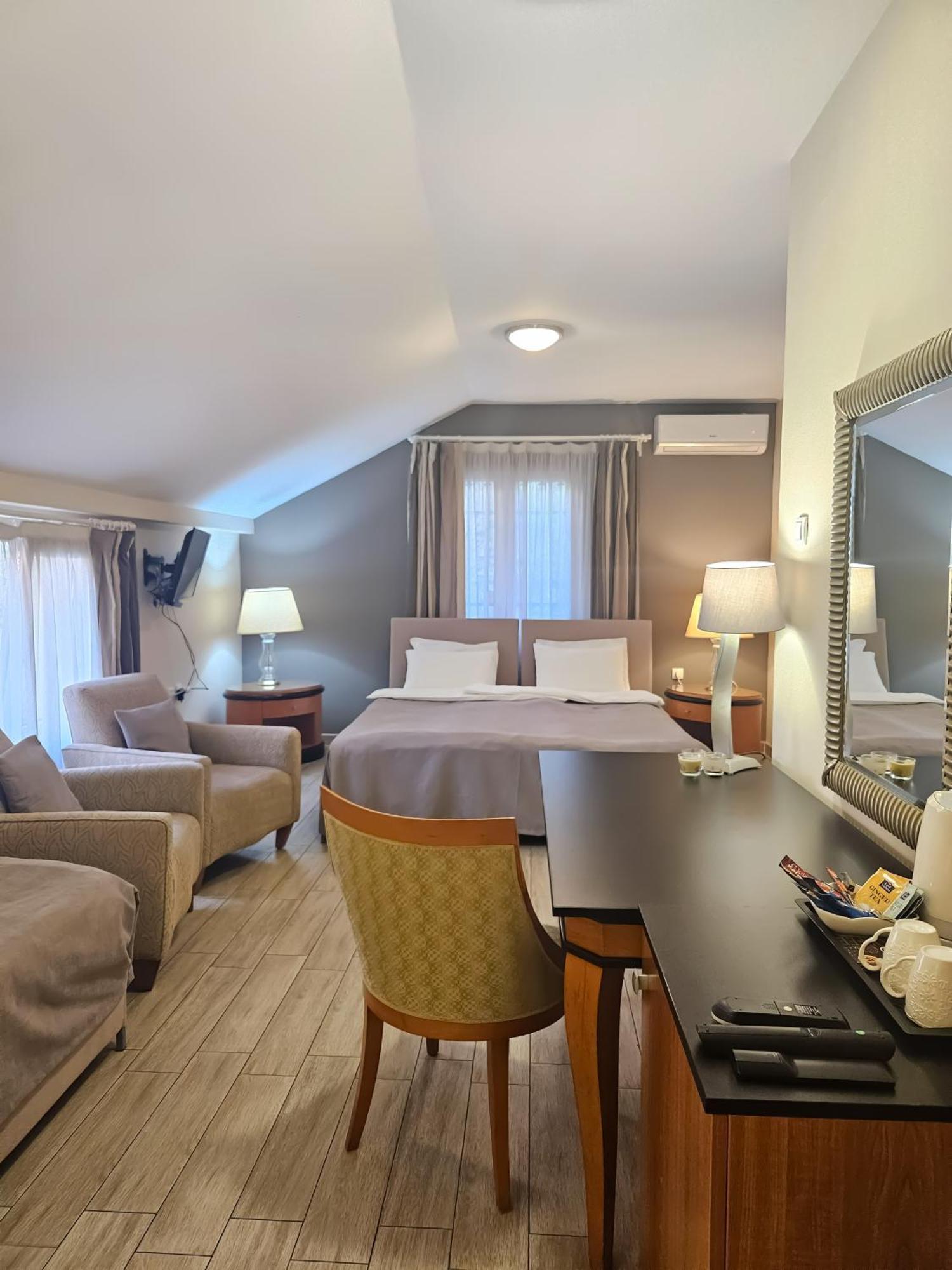 Male Stepenice Belgrad Exterior foto