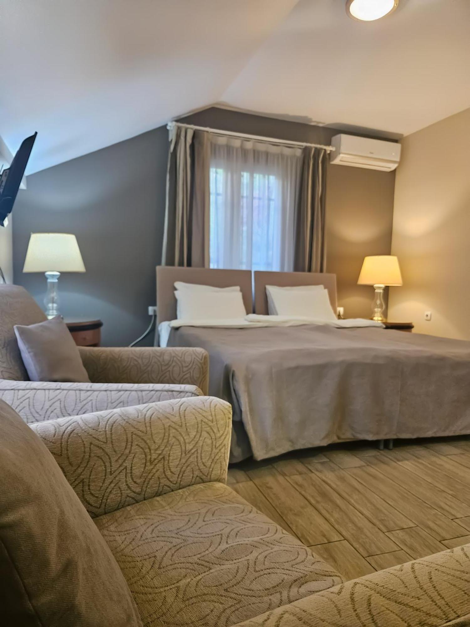 Male Stepenice Belgrad Exterior foto