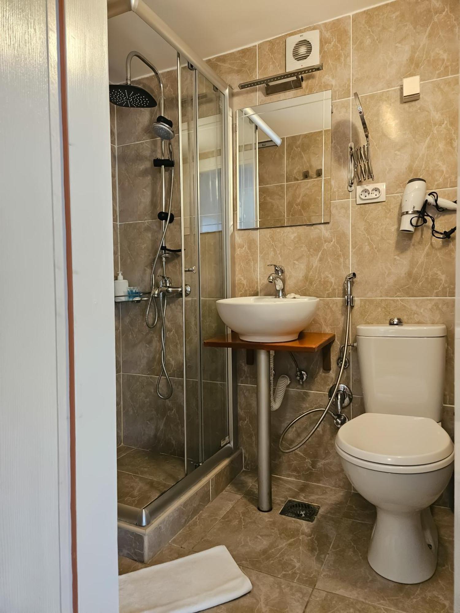 Male Stepenice Belgrad Exterior foto