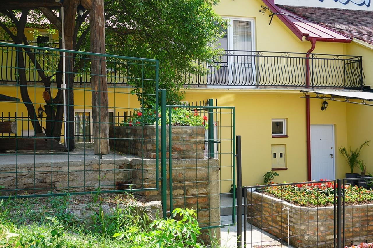 Male Stepenice Belgrad Exterior foto